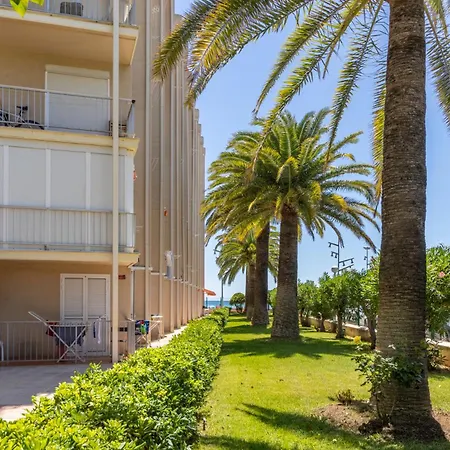 Homes & Go Paradise Playa Apartment *